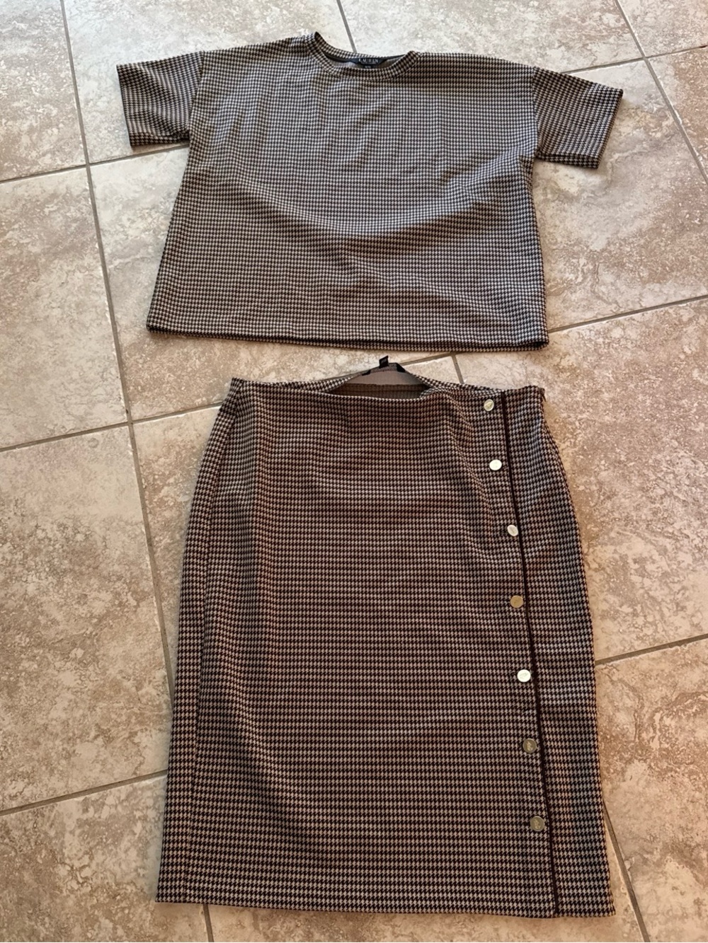 Lauren Ralph Lauren Houndstooth top and Pencil Skirt in Brown and White - Women